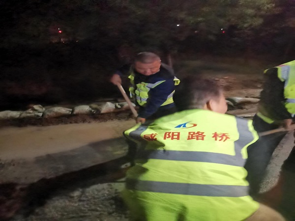 1680576475966250.jpg 1678242517895429.jpg